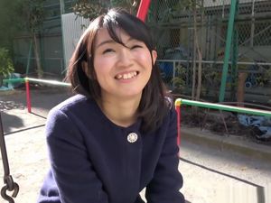 Oohara Suzu quenhes her boys sexual