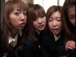 4 asian students contest for red-hot